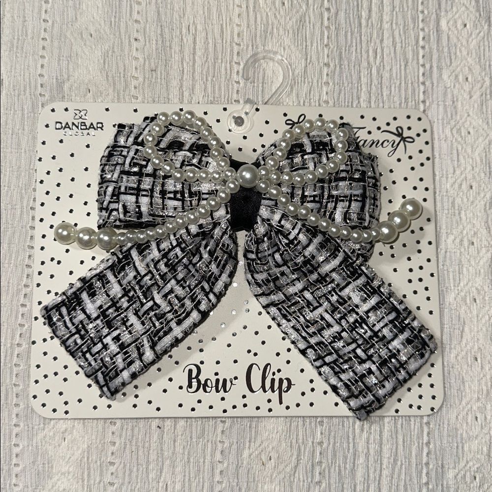 DANBAR GLOBAL OS Black White Velvet Tweed Faux Pearl Overlay Bow Hair Clip